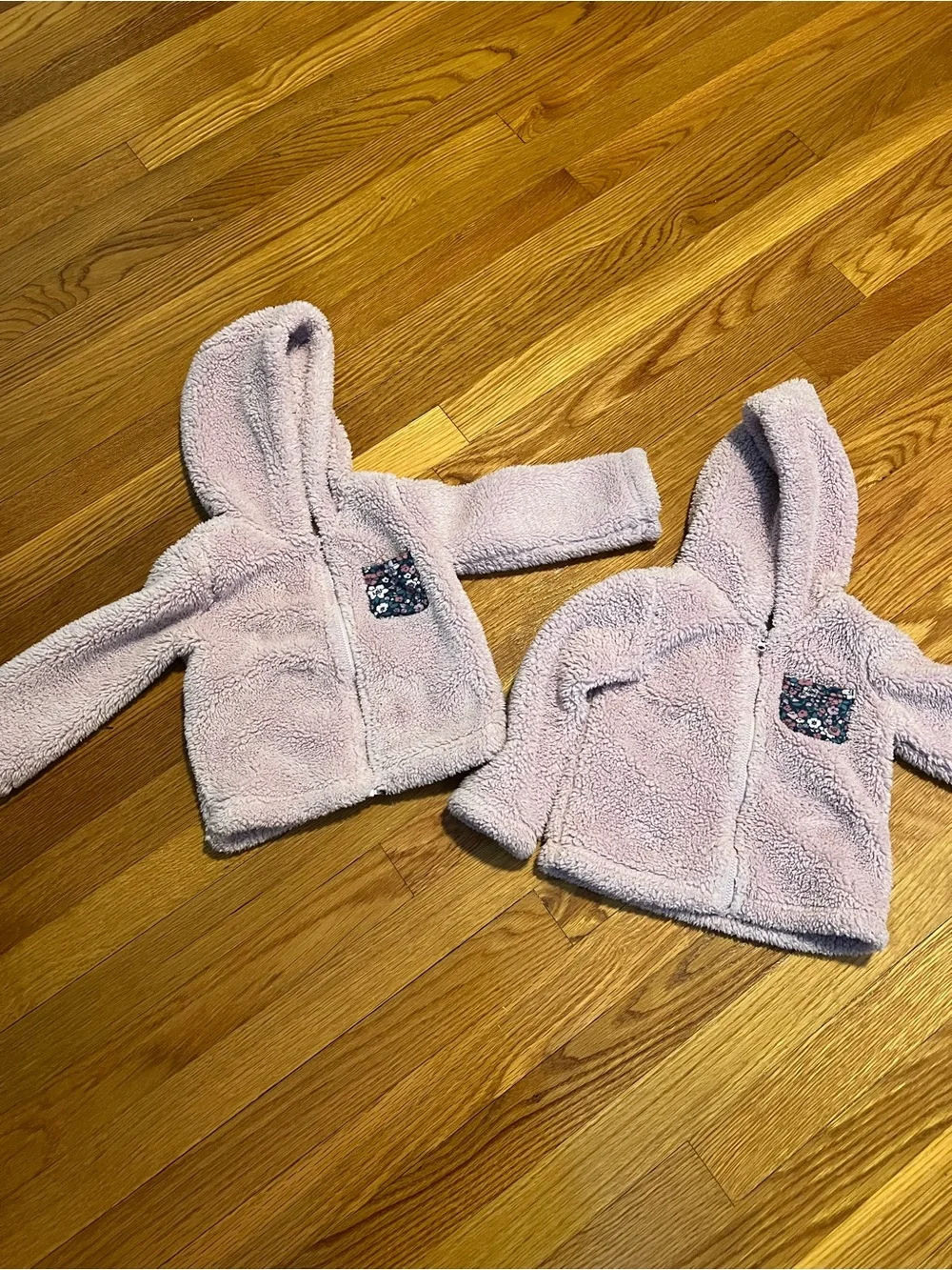 Girls Carter's 18m Plush Hooded Jackets - Lavender Twin Set w/ Floral Pocket EUC
